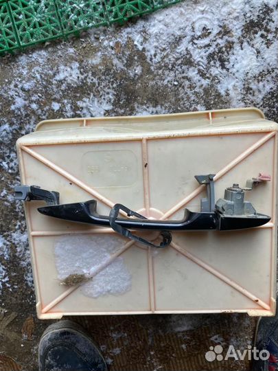 Дверная ручка мазда