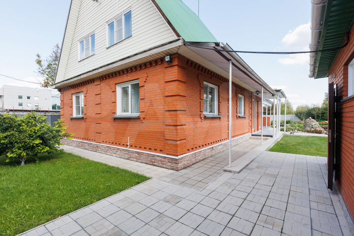 Коттедж 131 м² на участке 13 сот.