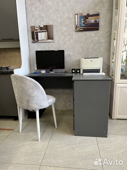 Компьютерный стол от производителя