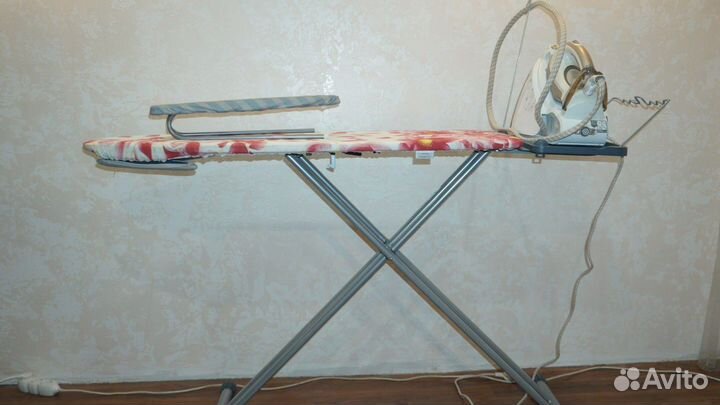 Парогенератор и гладильная доcка Philips