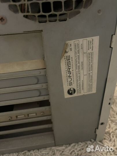 Системный блок и монитор