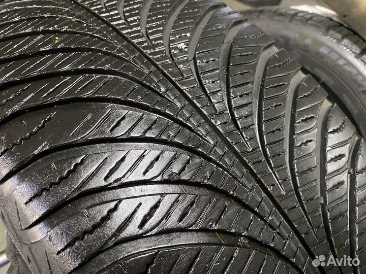 Goodyear Vector 4Seasons Gen-2 235/55 R19 105W