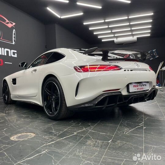 Задний бампер + спойлер стиль GT-R AMG GT C190