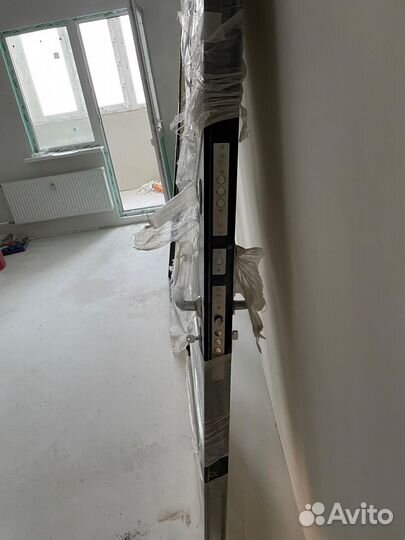 Дверь входная металлическая новая