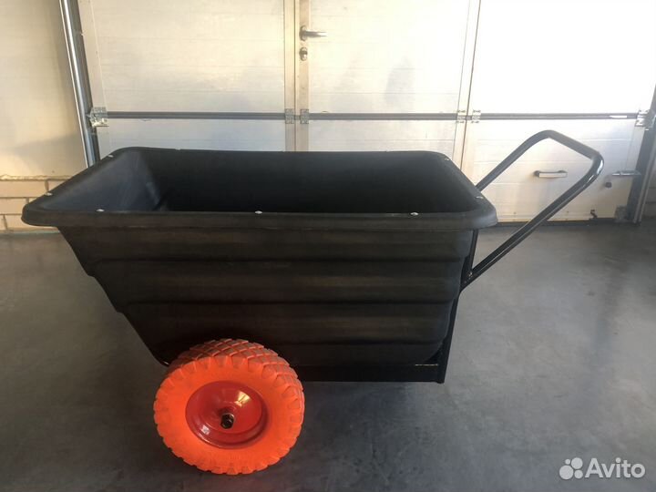 Тележка для перевозки кормов