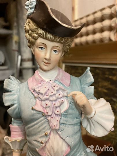 Статуэтка фарфор винтаж