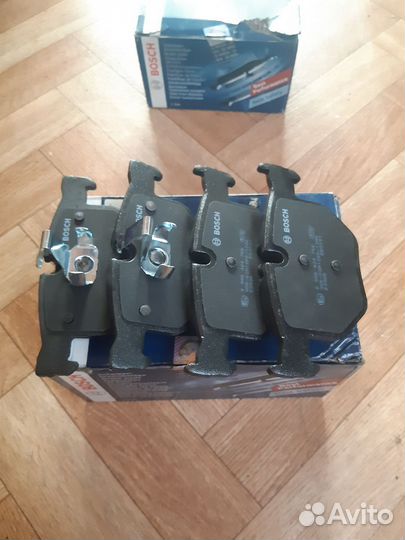 Тормозные колодки bosh BMW 5-series(E50), X5(E70)