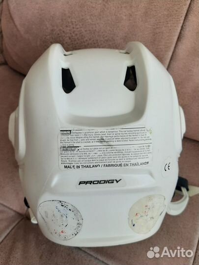 Шлем хоккейный