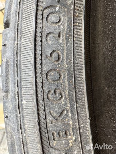 Yokohama 104ZR 35/35 R19 28