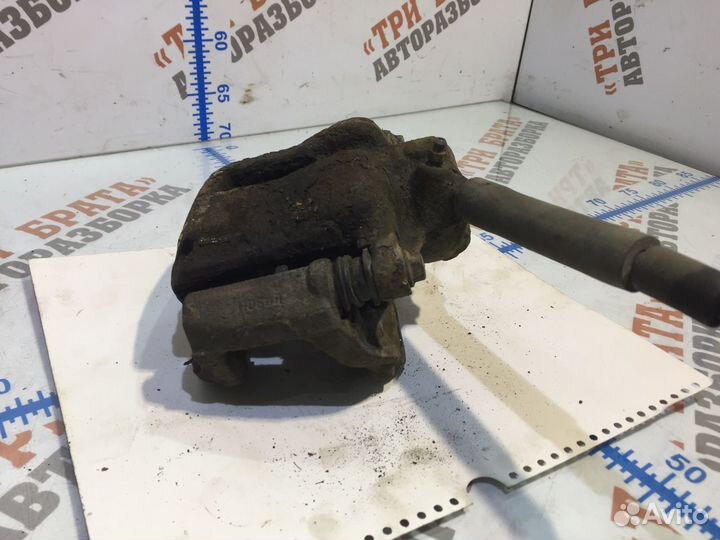 Пежо 307 Суппорт передний Лев