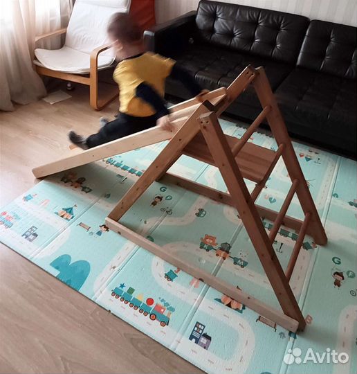 Детская горка деревянная лесенка
