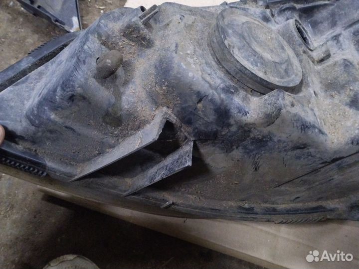 Фара правая Рено грант сценик 2