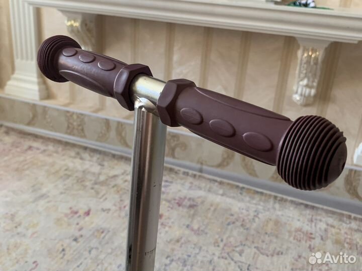 Самокат Maxiscoo