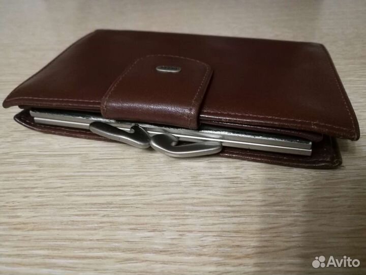 Кошелек женский кожаный petek