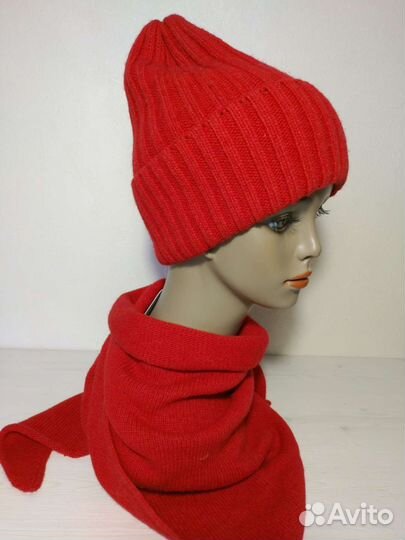 Комплект шапка и шарф женский