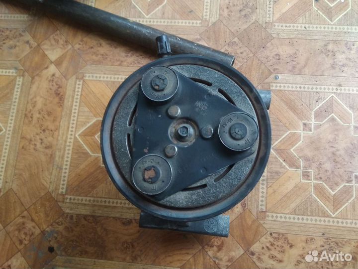 Компрессор кондиционера Hyundai Elantra hd