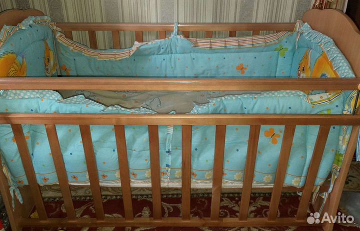 Детская кроватка