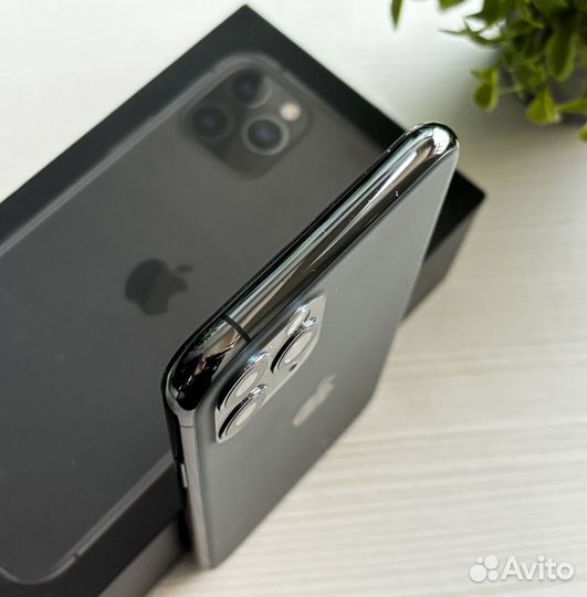 iPhone 11 Pro, 64 ГБ