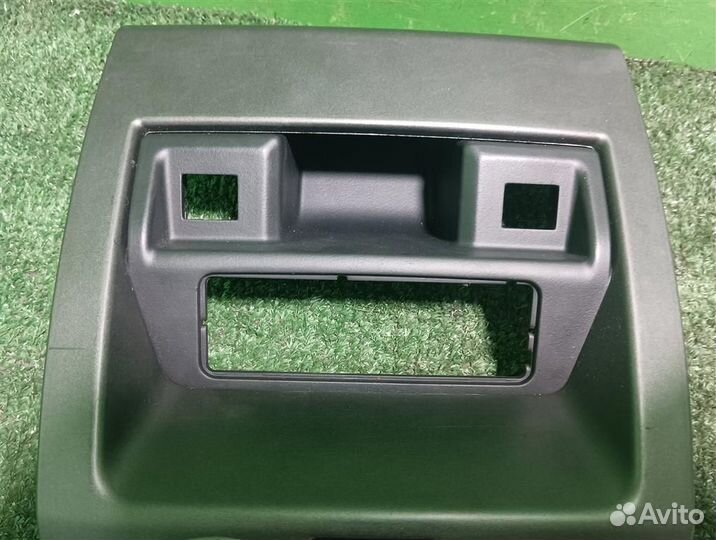 Накладка консоли Land Rover Discovery 4 2010