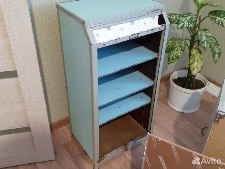 Тумба,двери