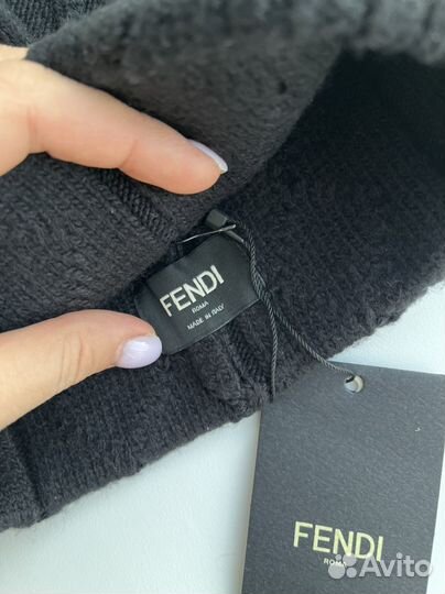Шапка fendi женская