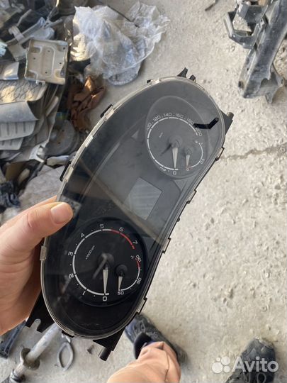 Табло шиток приора 2