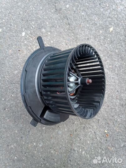 Моторчик отопителя Volkswagen