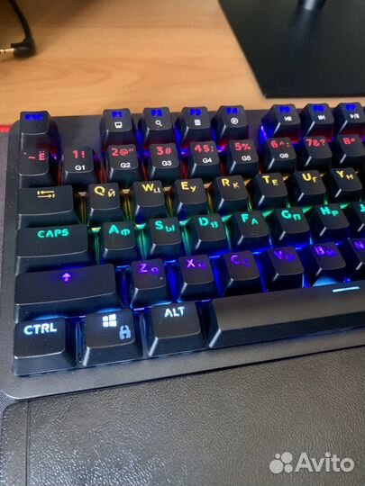 Игровая механическая клавиатура defender reborn