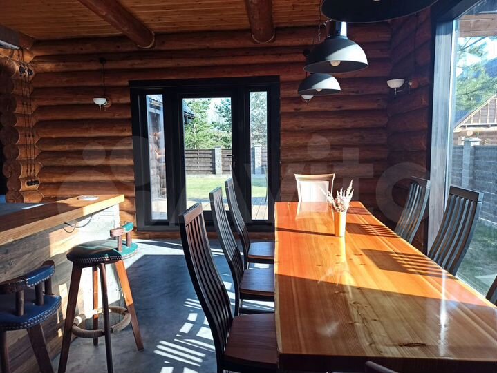 Дом 220 м² на участке 10 сот.