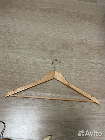 Вешалки плечики