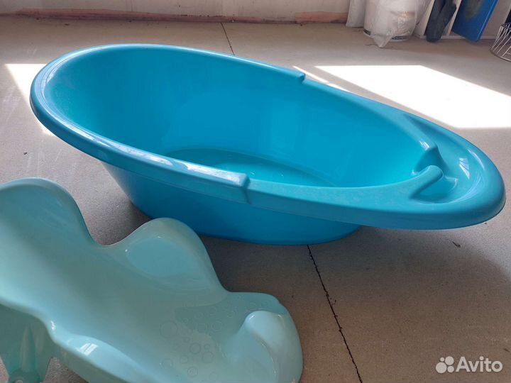 Ванночка для купания с горкой