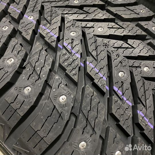 Nokian Tyres Hakkapeliitta 10p SUV 215/70 R16 100T