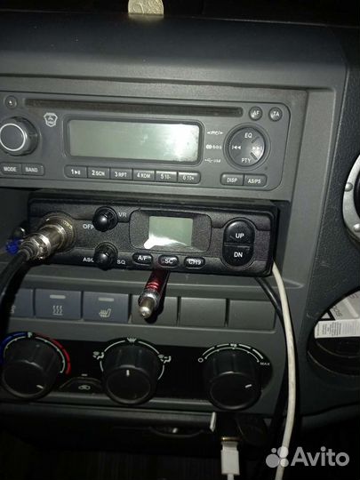 Автомобильная рация с антенной