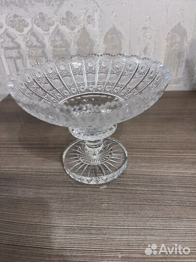 Ваза хрустальная