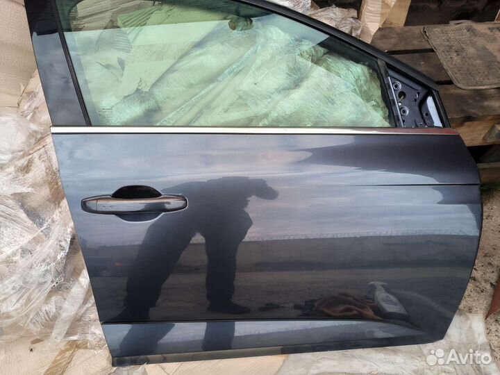 Renault Megane 4 дверь передняя правая