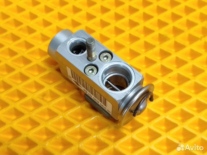 Клапан кондиционера Mercedes Cls W219 3.5 2005