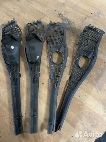 Накладка жабо левая правая рено логан сандеро