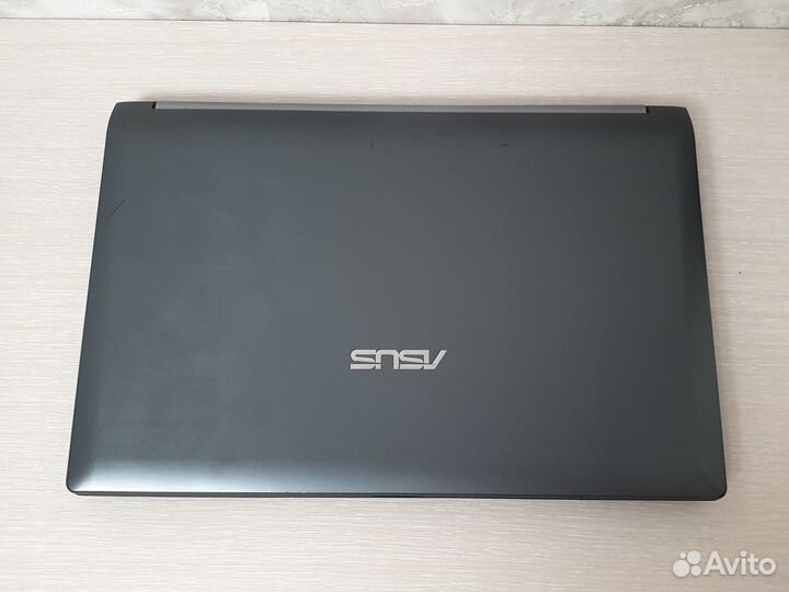 Ноутбук asus i5-M460 / 4GB / GT 415M / 500GB HDD