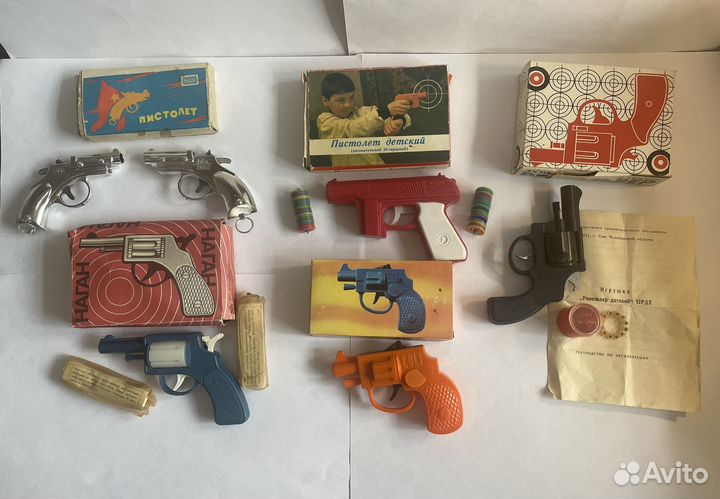 Детские, 6 шт пистолеты,в родных коробках. СССР