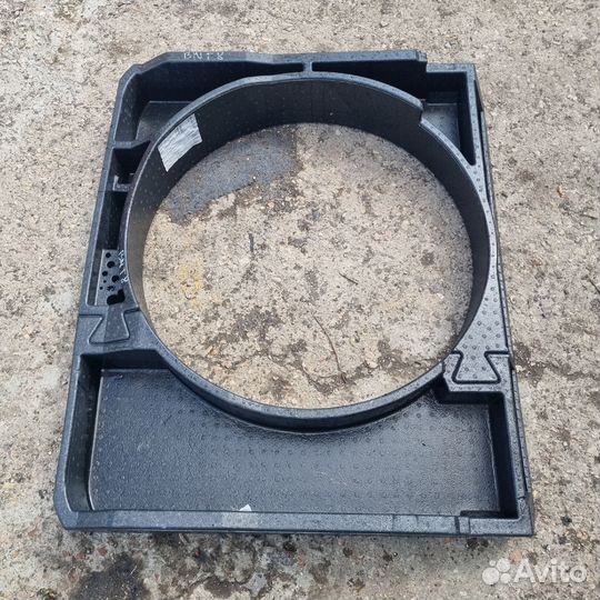 Ящик для инструментов Volkswagen Tiguan I