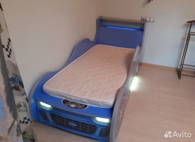 Кровать машина с подсветкой