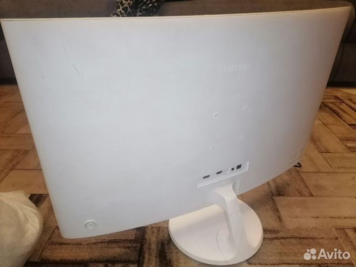 Монитор 32 дюйма Samsung