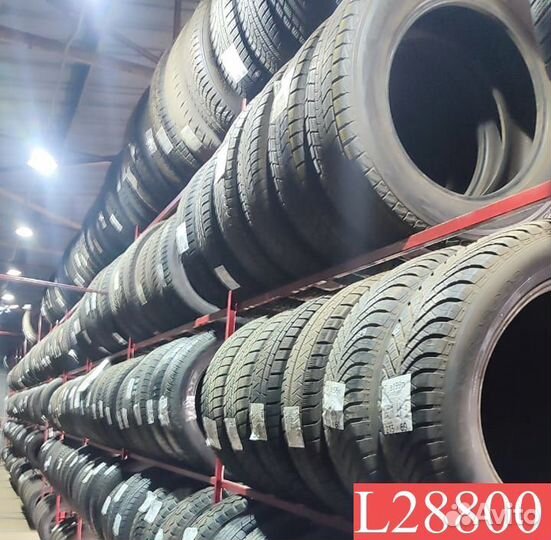 Goodyear UltraGrip 8 Performance 215/55 R16 93P