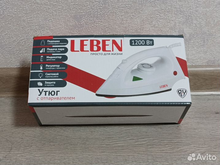 Утюг Leben