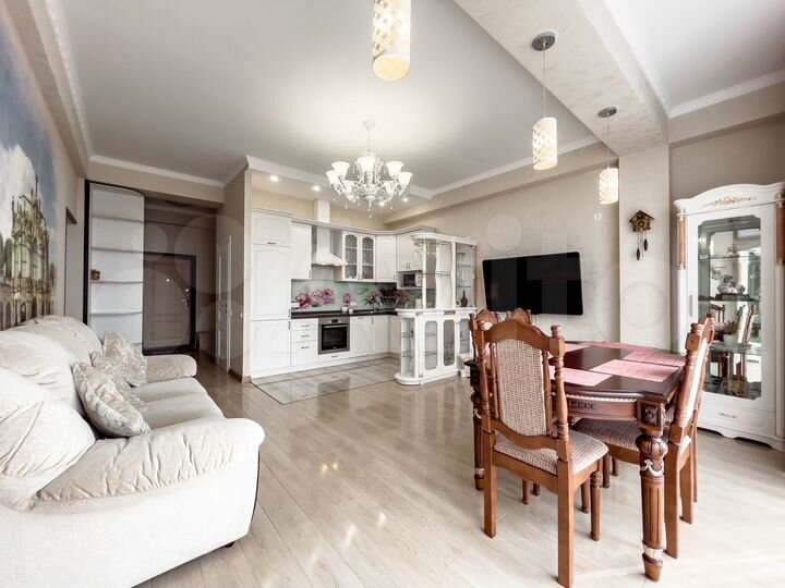 3-к. квартира, 90 м², 9/11 эт.