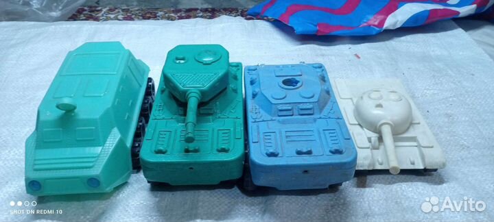 Игрушка танк СССР