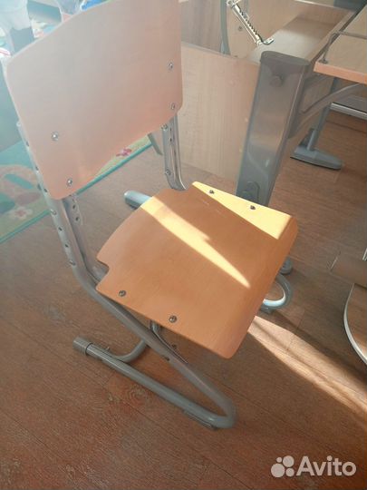 Растущий стол и стул для школьника