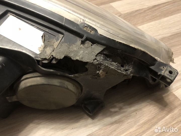 Фара левая ксенон Citroen C4 дорест