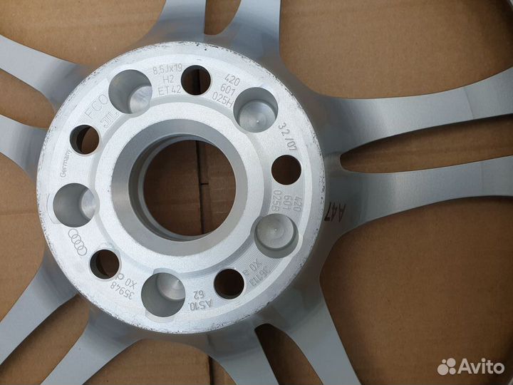 Новый оригинальный кованый (F) диск R19 Audi R8