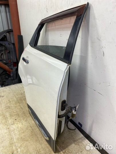 Дверь задняя правая Nissan Qashqai J10